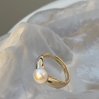 Classic White Freshwater Pearl Ring