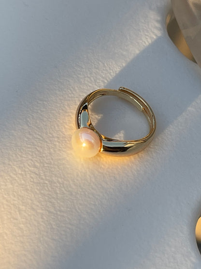 Classic White Freshwater Pearl Ring